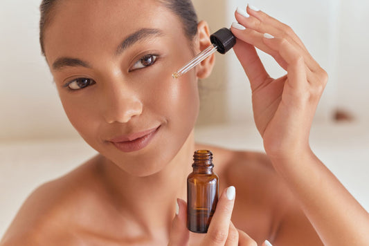 Ingredients to Look For and Watch Out For in Skincare Serums